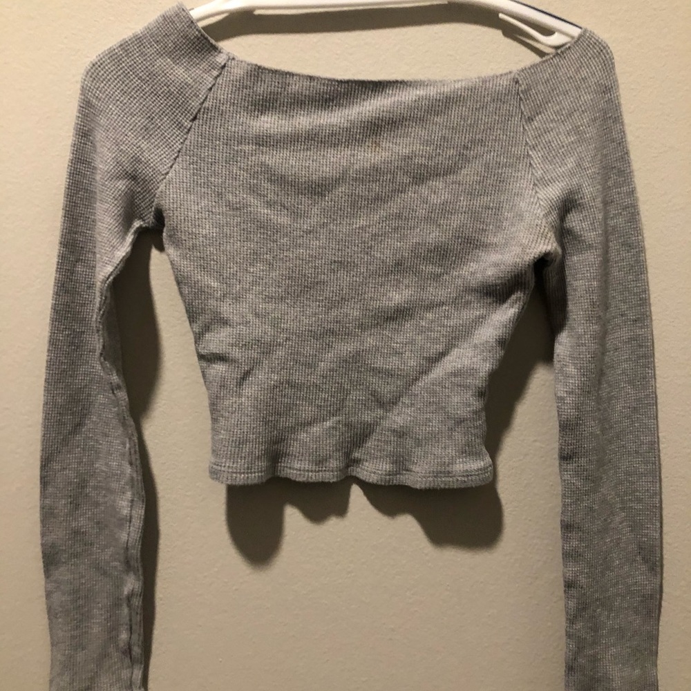 Brandy Melville grey top